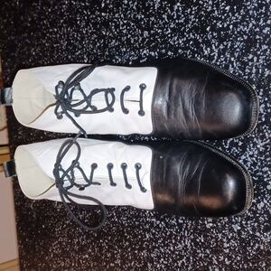 Amiana Lace Up Ankle Bootie Spats Size 7